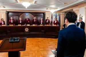 Nicușor Dan a depus jurământul și a preluat mandatul de președinte de la Ilie Bolojan