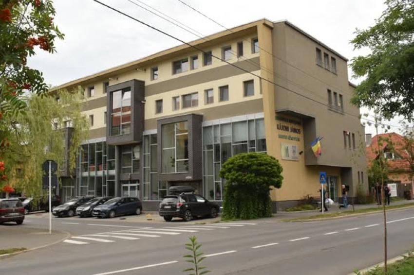 Biblioteca Județeană ,,K&aacute;joni J&aacute;nos" -  pol cultural &icirc;n comunitatea harghiteană