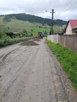 B&iacute;r&oacute; Barna-Botond: Continuăm &icirc;ntreținerea de vară pe drumurile județene