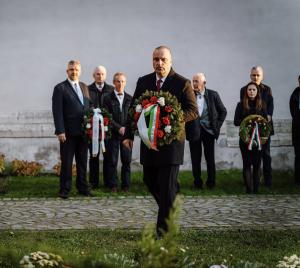 Péter Ferenc: Salut eroilor din ’56!