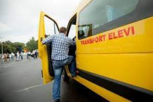Autoritățile locale vor stabili traseele autovehiculelor şcolar