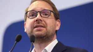 Dominic Fritz explică de ce se opresc unele investiții: Nu poți să tai ceva ce nu există