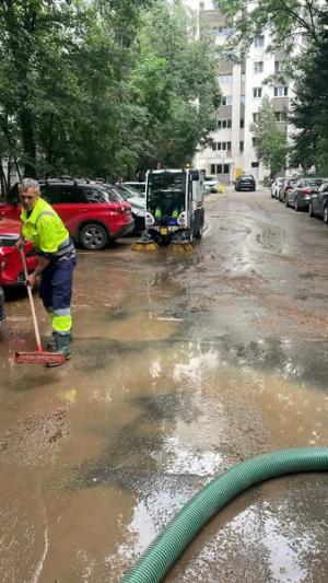 Reparăm și curățăm urmele furtunii de ieri, din Sectorul 6