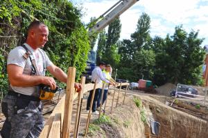 A &icirc;nceput turnarea fundației la Centrul de &Icirc;ngrijiri Paliative din Galați