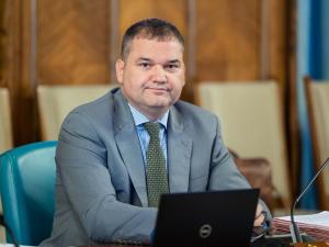 Ministrul Cseke Attila anunță desființarea a zeci de mii de posturi din administrația locală