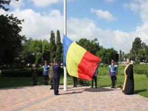 Drapelul național va fi dus pe Vf. Omu de militarii răniți din echipa INVICTUS România