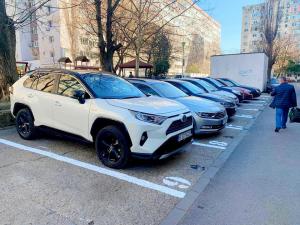 Ciucu vrea să pună ordine &icirc;n parcările din București: amenzi și ridicări auto