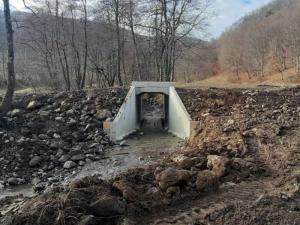 Au fost finalizate lucrările la podețul din Valea Ilona – Homorod, pe DJ131A