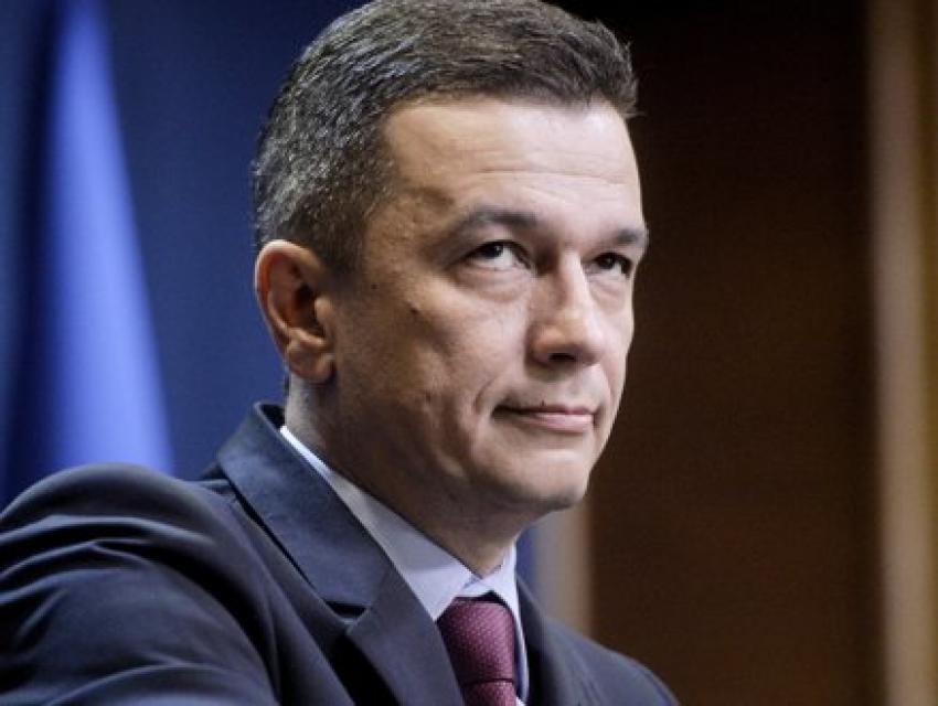 Avansează lucrările pe autostrada Sibiu-Pitești. A fost străpunsă a doua galerie a tunelului Momaia