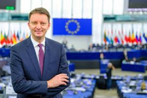 Siegfried Mureșan îl înlocuiește pe Rareș Bogdan în fruntea PNL Diaspora