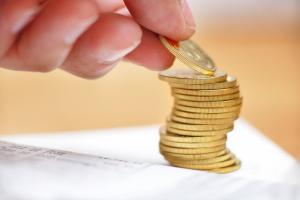 Guvernul anunță creșterea salariului minim cu 300 de lei