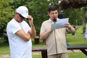 Participanți din Rom&acirc;nia, Republica Moldova și Serbia concurează la Balta Zătun &icirc;n cadrul unei competiții unice pentru nevăzători