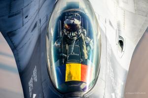 12 elicoptere Airbus și două avioane Spartan, &icirc;n contracte de peste 973 milioane de euro semnate de MAI
